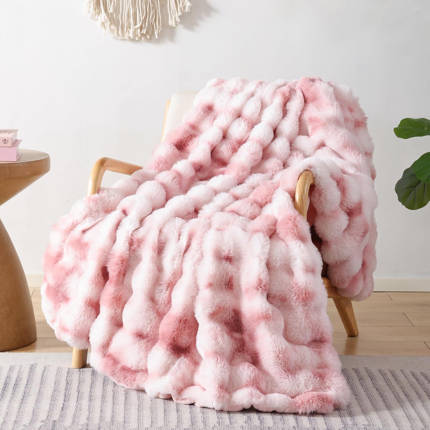 Smoofy Faux Fur Throw Blanket for Couch – Blush Pink Fluffy Cozy