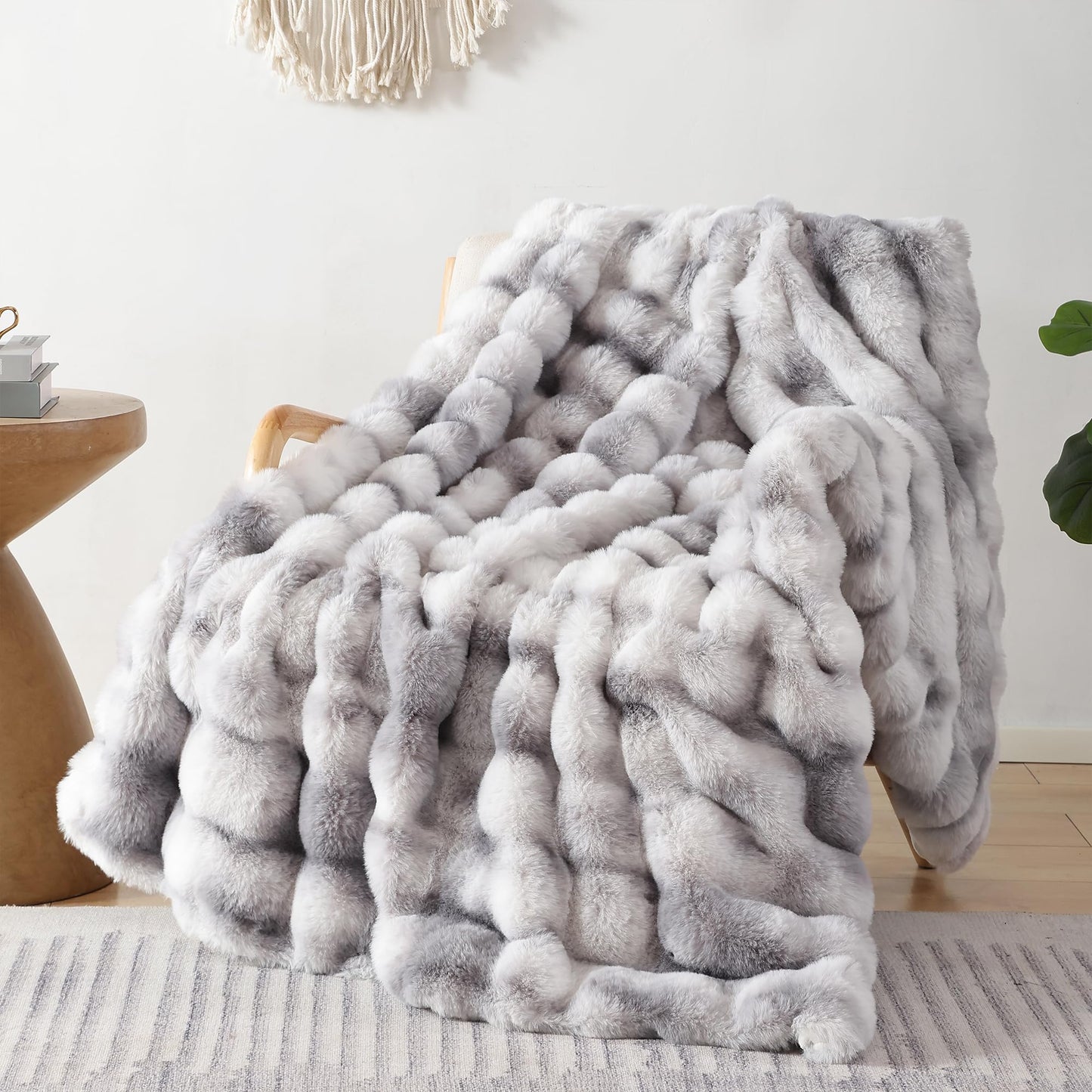 Smoofy Faux Fur Throw Blanket for Couch – Blush Pink Fluffy Cozy