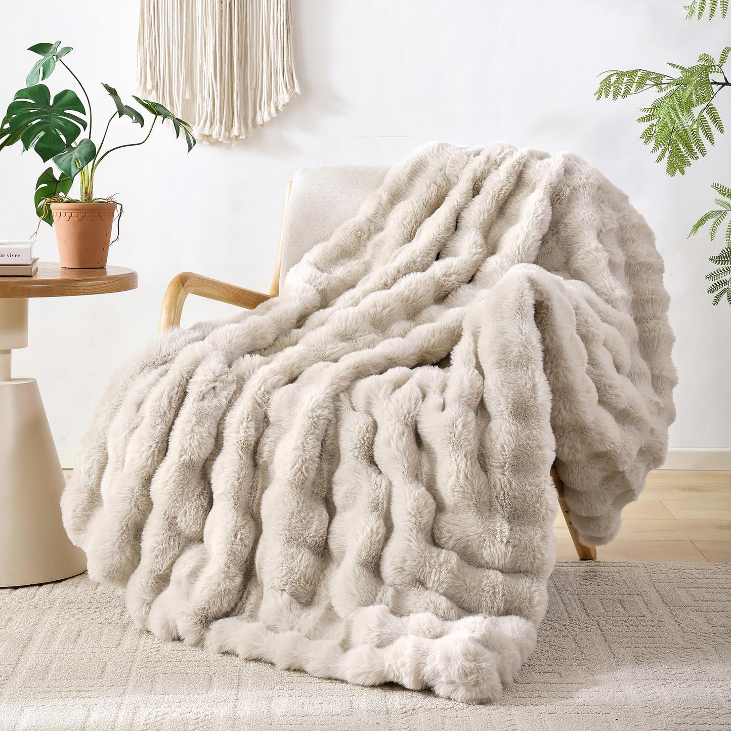 Smoofy Faux Fur Throw Blanket for Couch – Blush Pink Fluffy Cozy